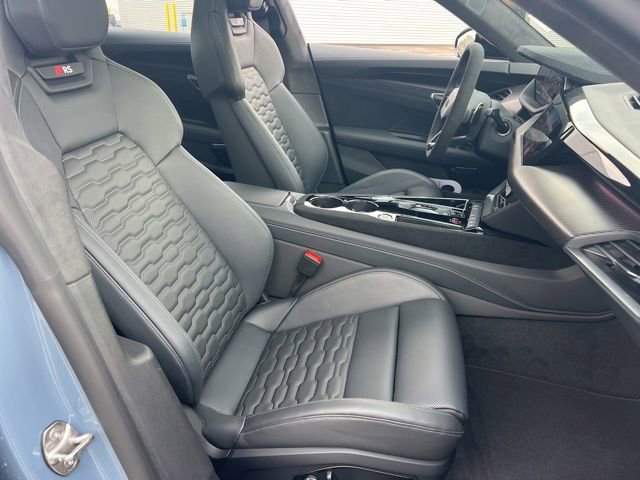 New 2026 Audi RS e-tron GT performance image 33