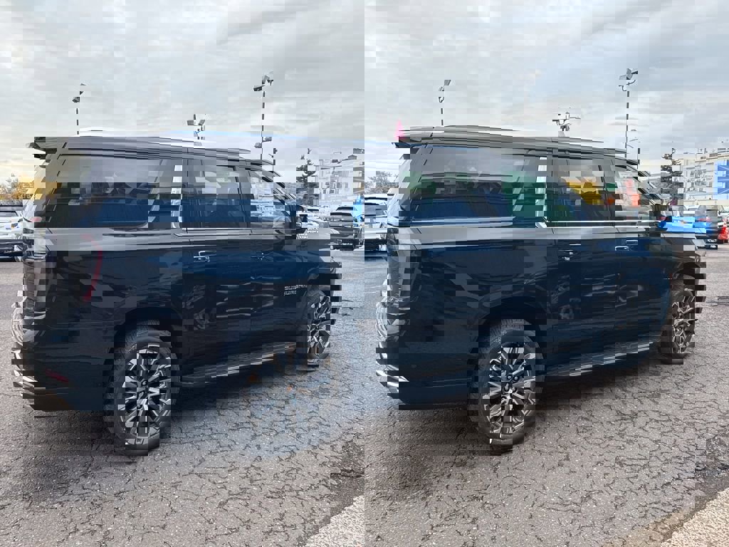 New 2026 Chevrolet Suburban High Country w/ Sun And Tow Package image 5