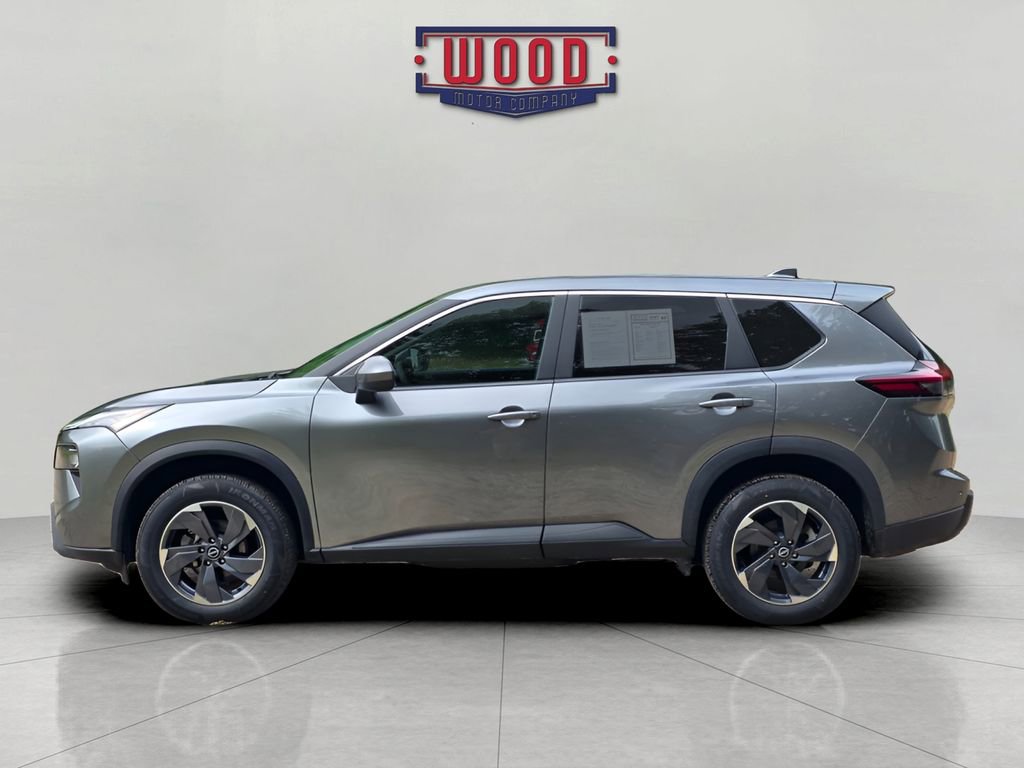 Used 2024 Nissan Rogue SV AWD/4WD image 4