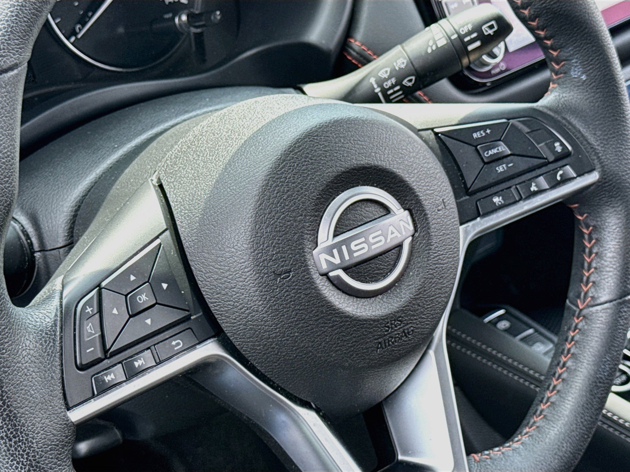 Used 2024 Nissan Kicks SR FWD image 12
