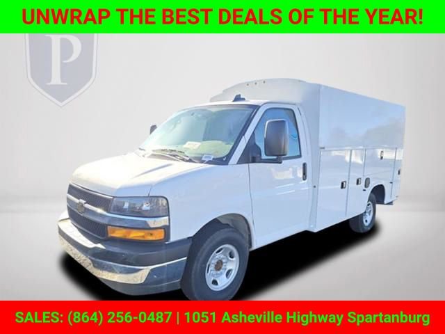 New 2025 Chevrolet Express 3500 w/ Power Convenience Package image 10