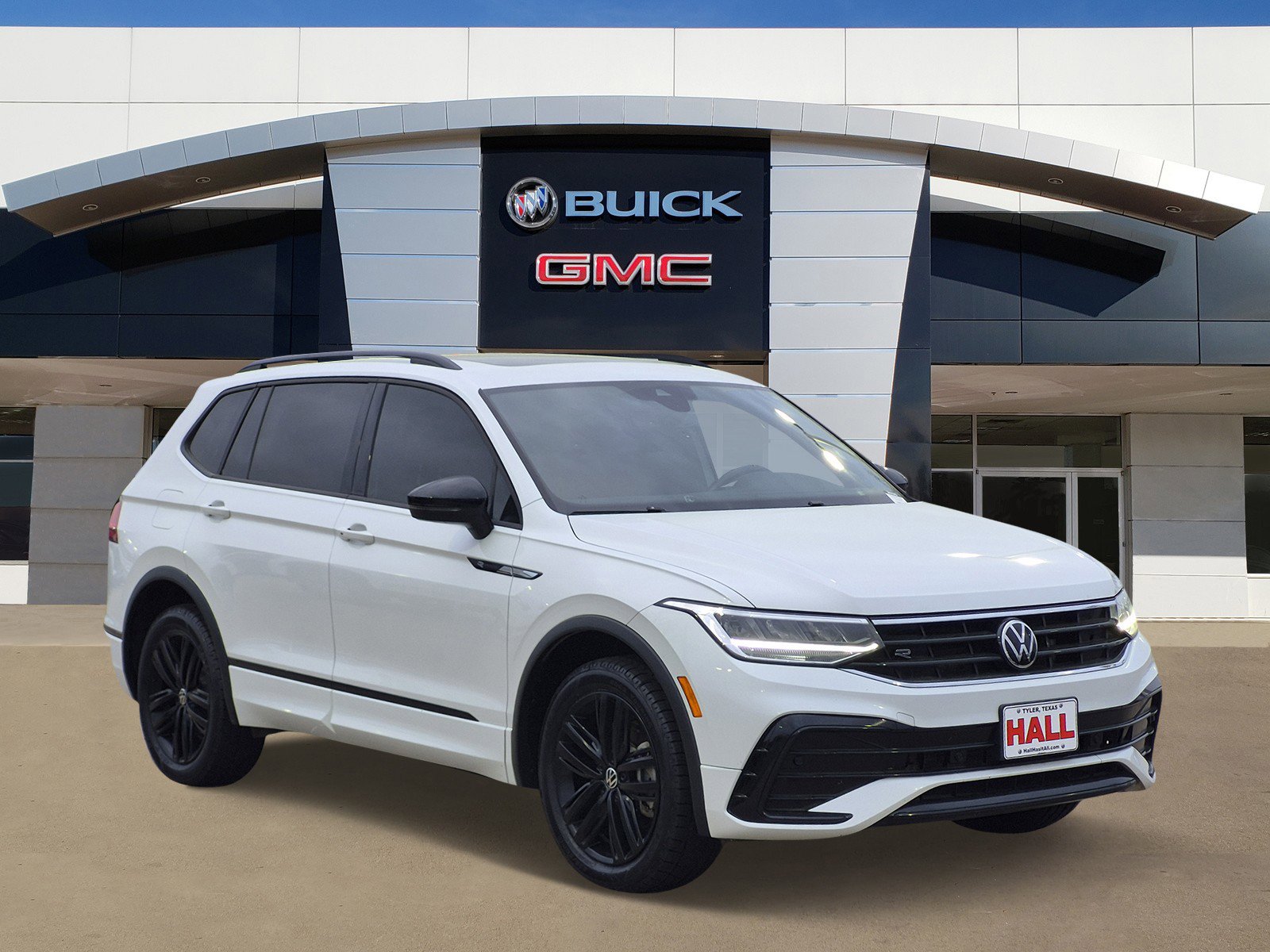 Used 2022 Volkswagen Tiguan SE R-Line
