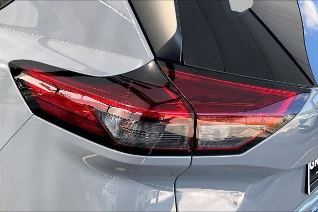 Certified 2025 Nissan Rogue SV AWD/4WD image 28