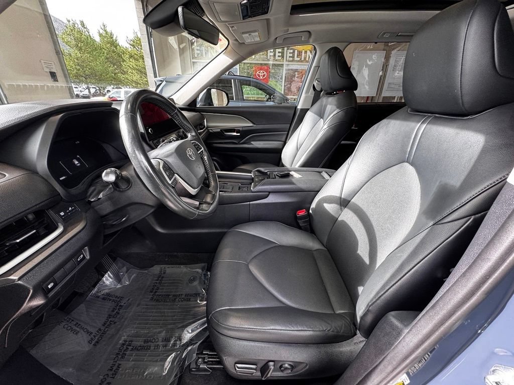 Certified 2024 Toyota Grand Highlander AWD Hybrid image 23