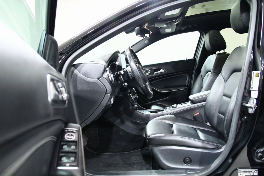 Used 2018 Mercedes-Benz GLA 250 4MATIC image 19