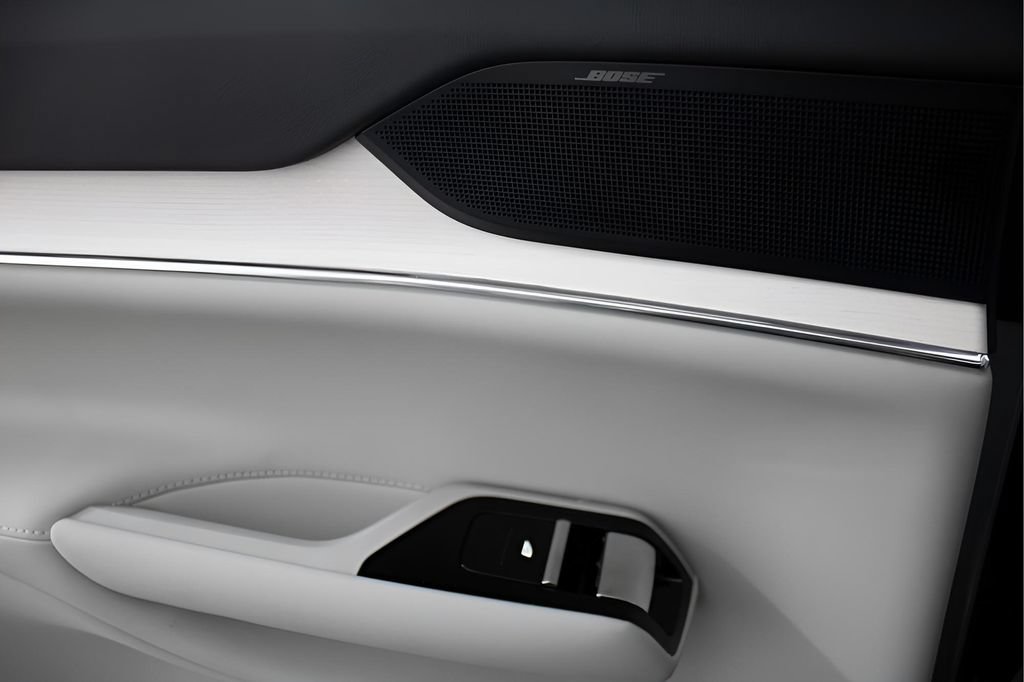 New 2025 Volvo EX90 Ultra AWD/4WD image 30