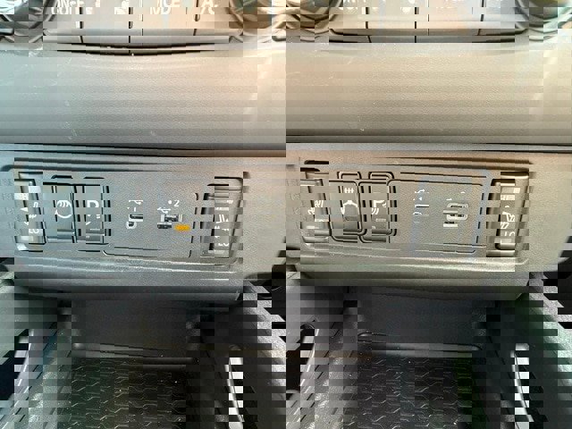 New 2026 Nissan Frontier SV w/ All-Weather Content Package image 33