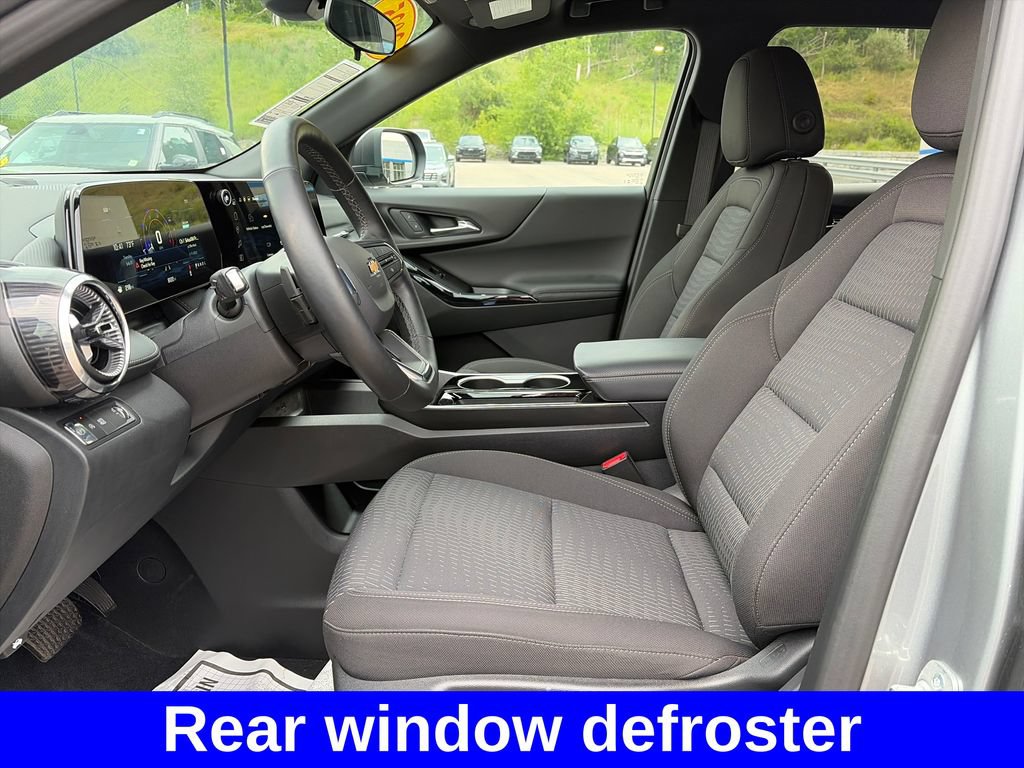 Used 2025 Chevrolet Equinox LT FWD image 10