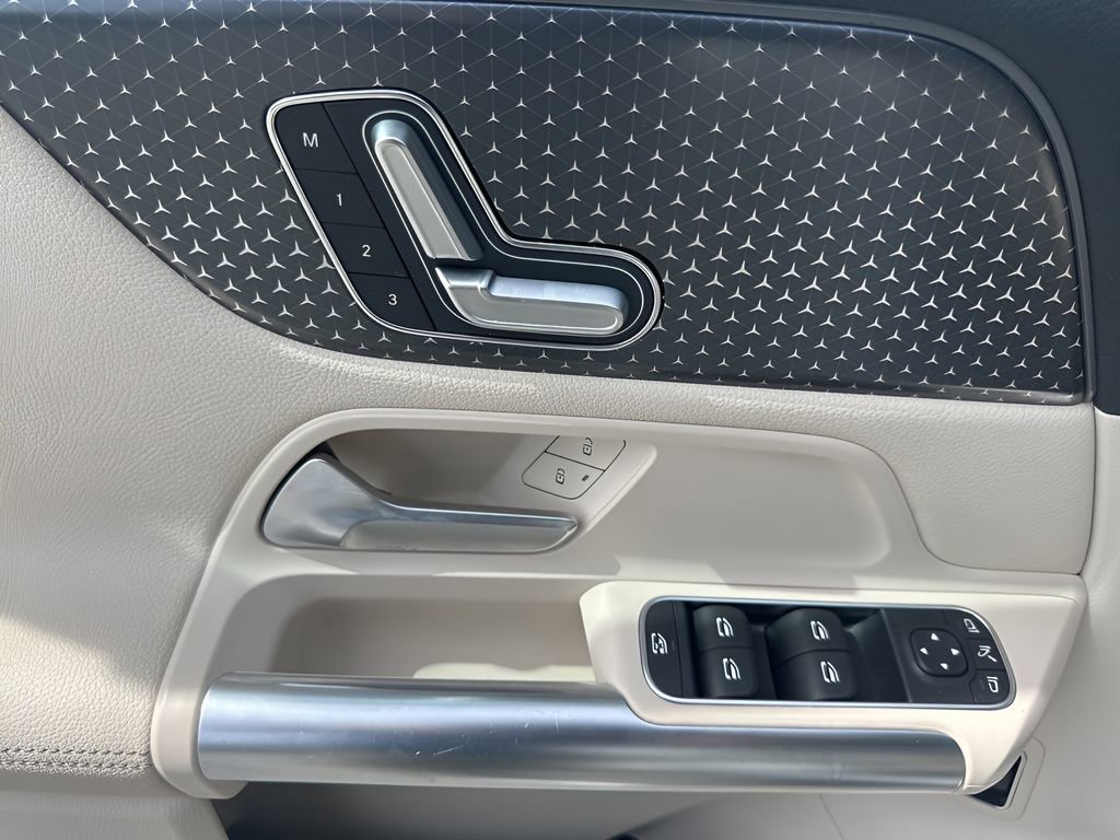 Used 2025 Mercedes-Benz GLA 250 image 25