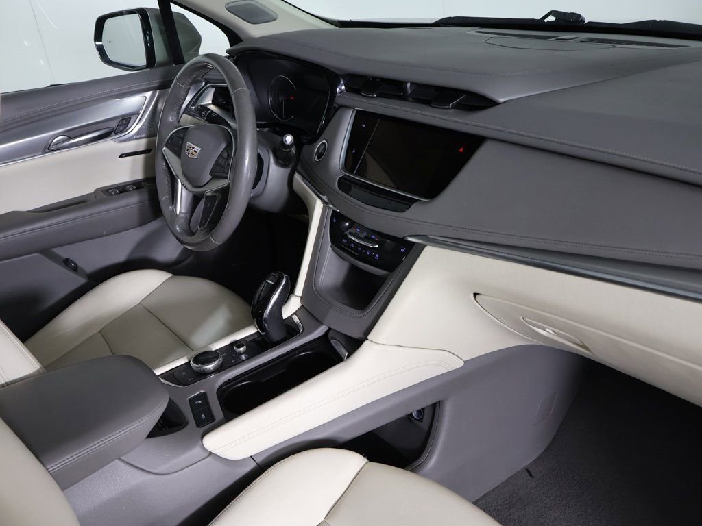 Used 2023 Cadillac XT5 Premium Luxury image 30