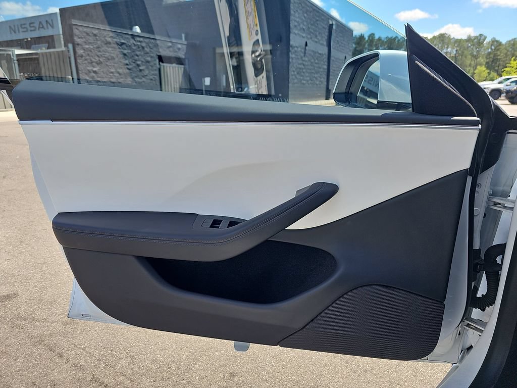 Used 2024 Tesla Model 3 Long Range RWD image 32