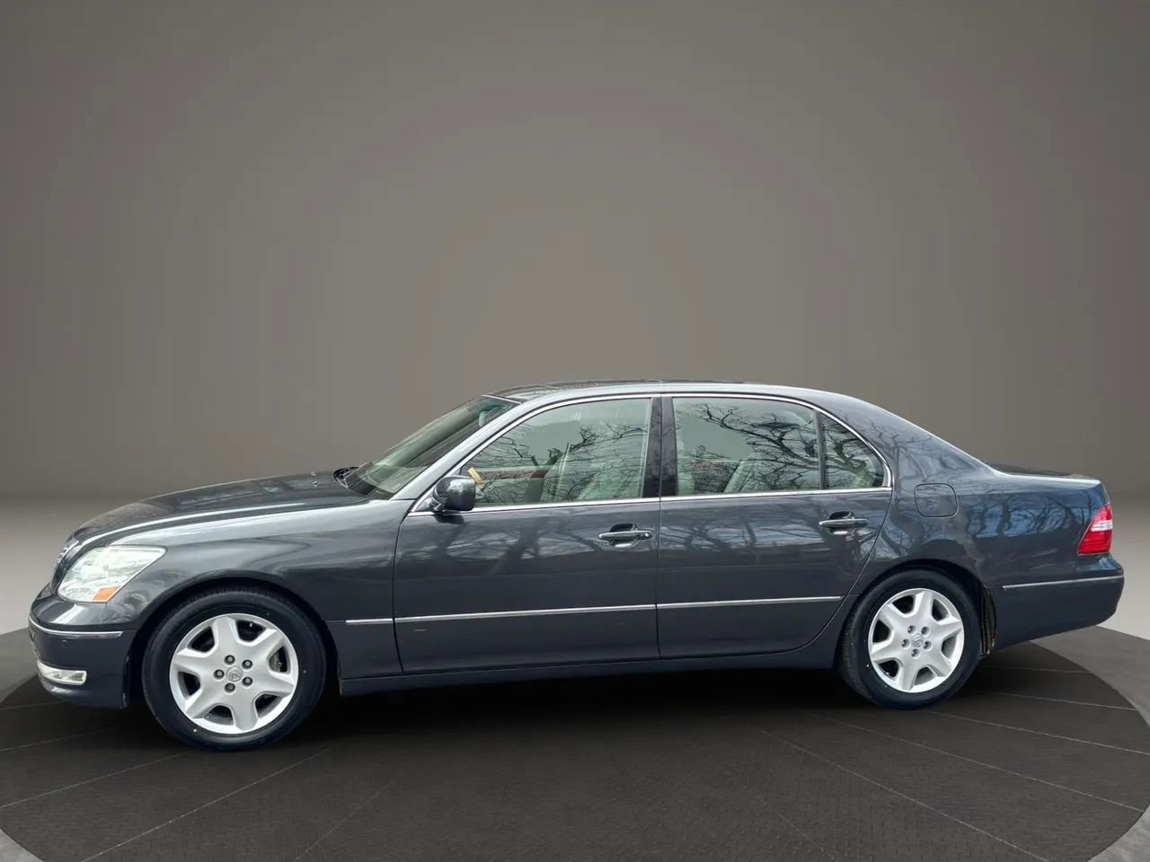 Used 2004 Lexus LS 430 image 8