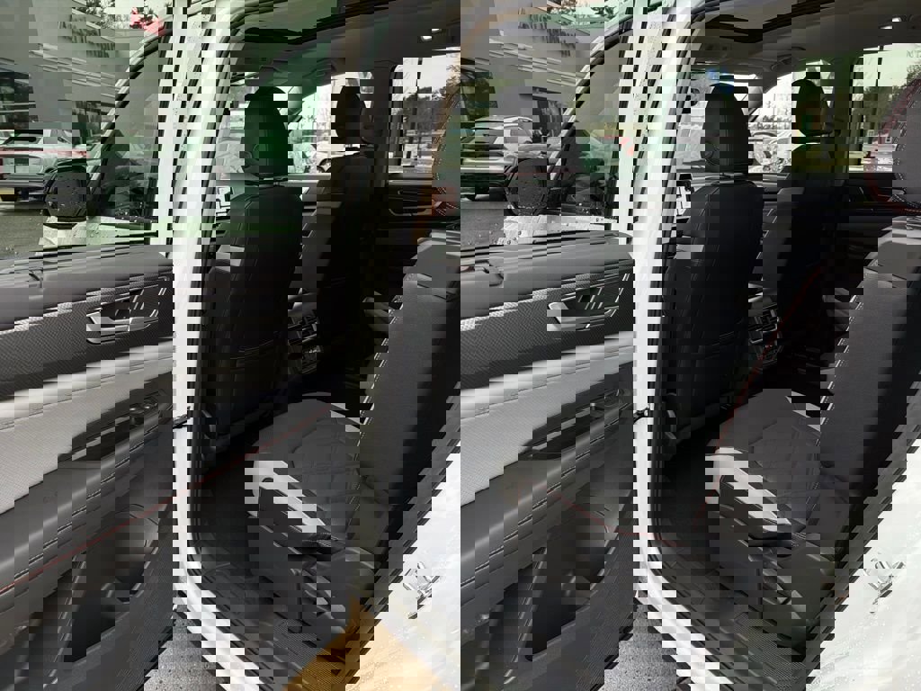 New 2026 Volkswagen Atlas Peak Edition image 28