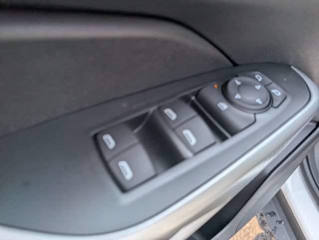 New 2026 Chevrolet Trax LS w/ LS Convenience Package FWD image 14