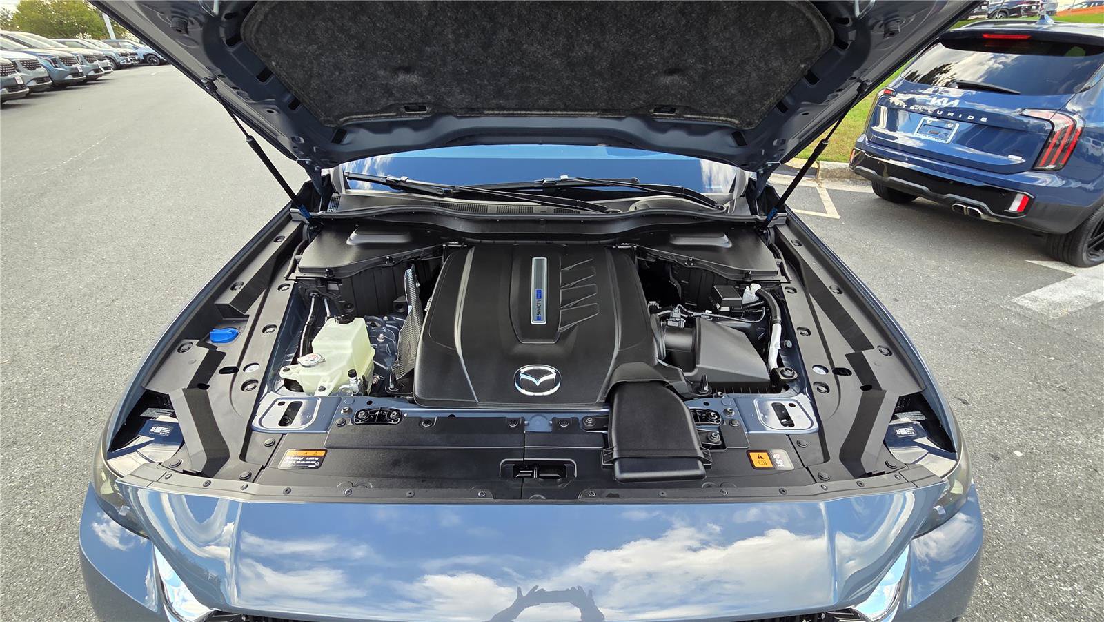 Used 2026 MAZDA CX-90 Plug-In Hybrid w/ Premium Plus AWD/4WD image 10