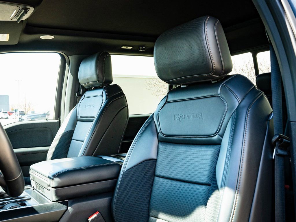 Used 2023 Ford F150 Raptor w/ Raptor Carbon Fibre Package image 21