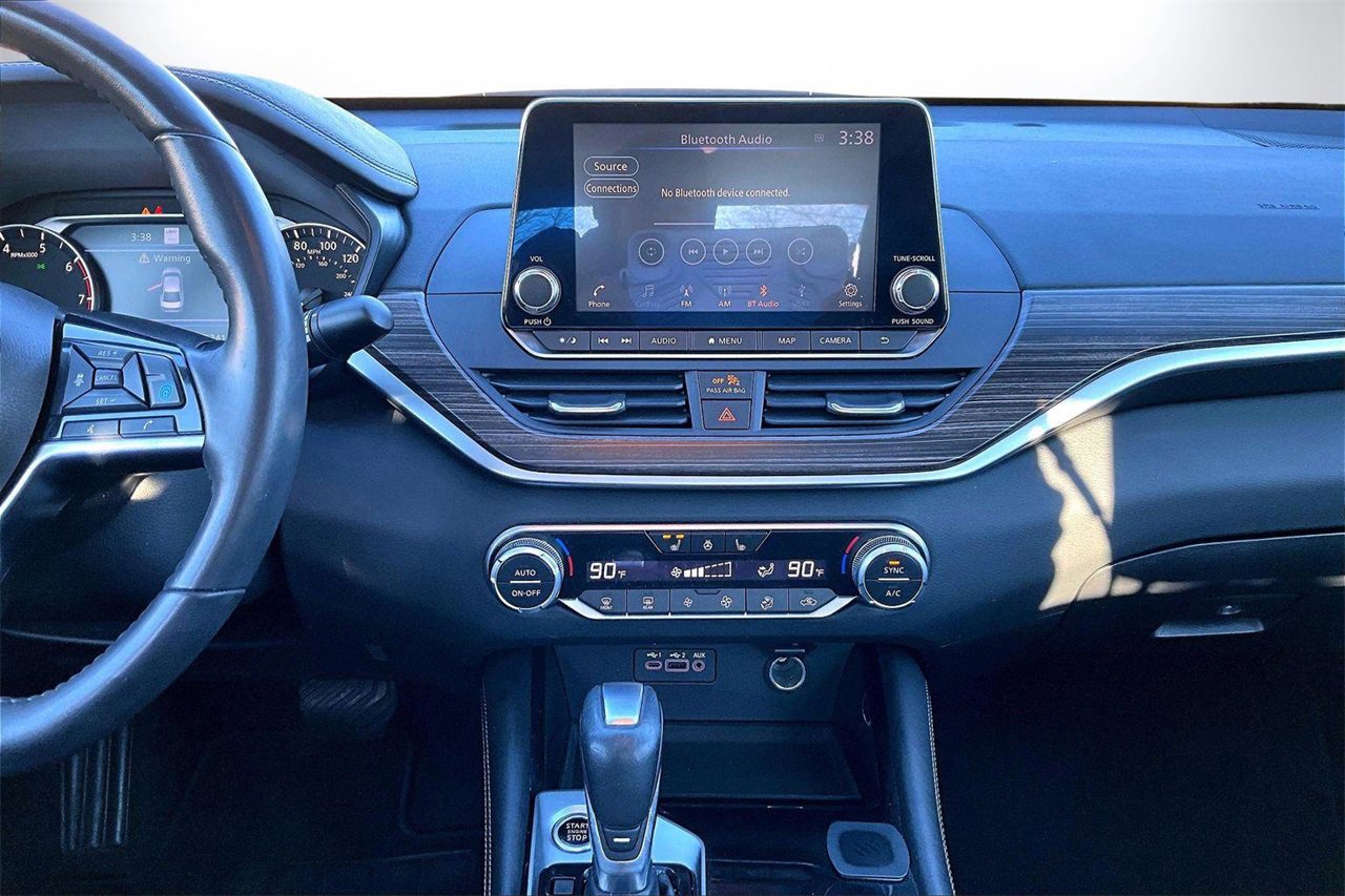 Used 2020 Nissan Altima 2.0 Platinum image 12