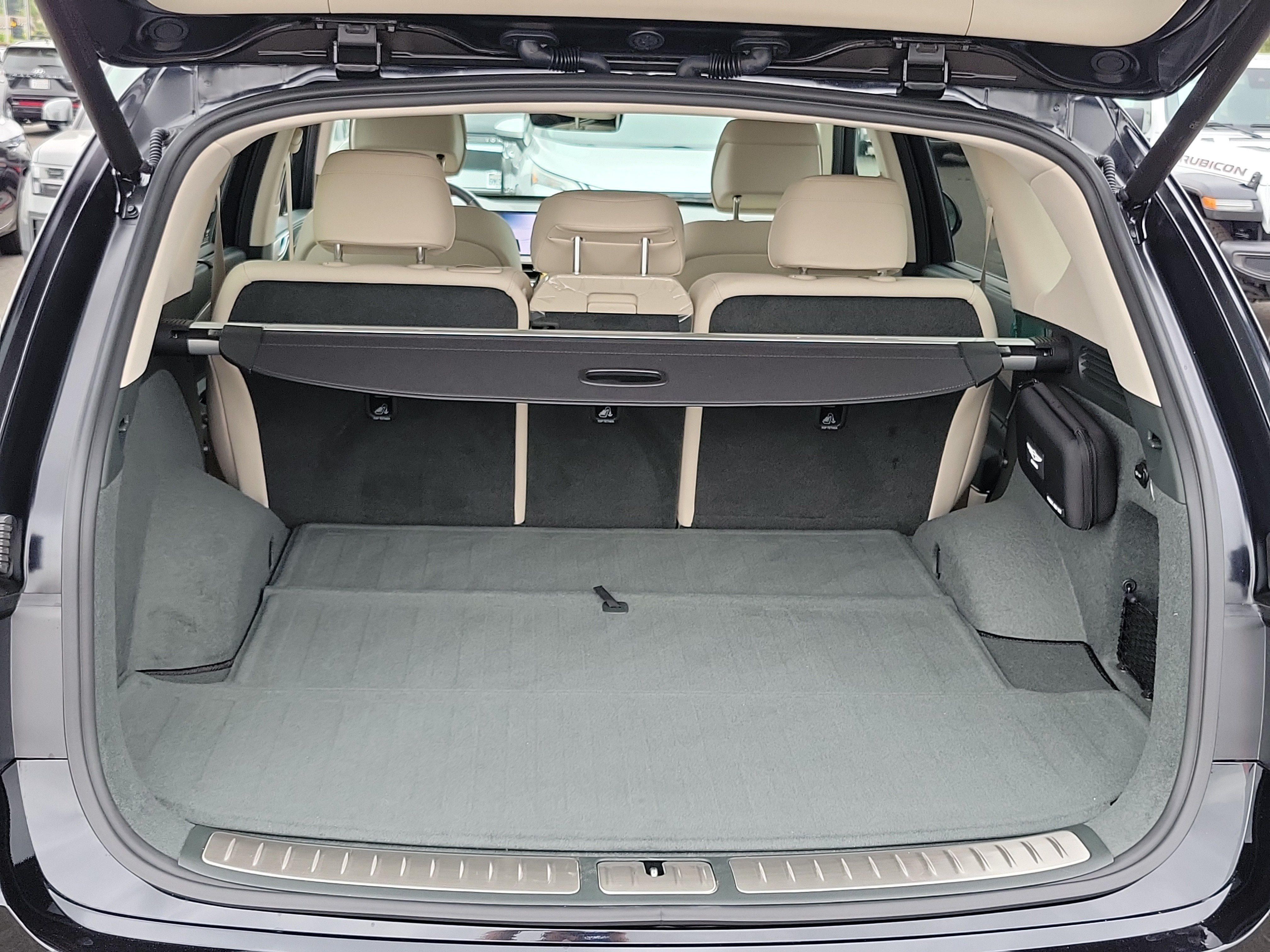 Certified 2026 Genesis GV80 2.5T Select AWD/4WD image 19