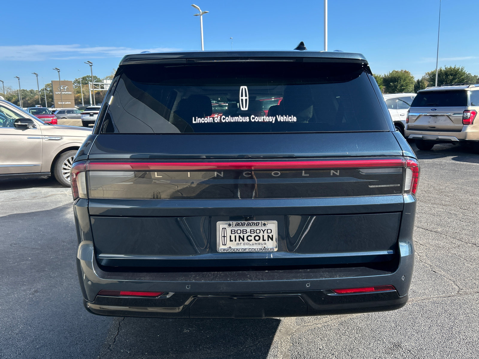New 2026 Lincoln Navigator L Reserve AWD/4WD image 6