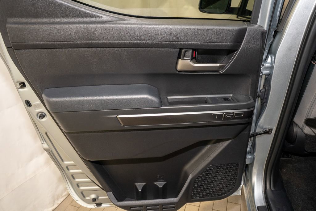 Used 2024 Toyota Tacoma TRD Off-Road image 8