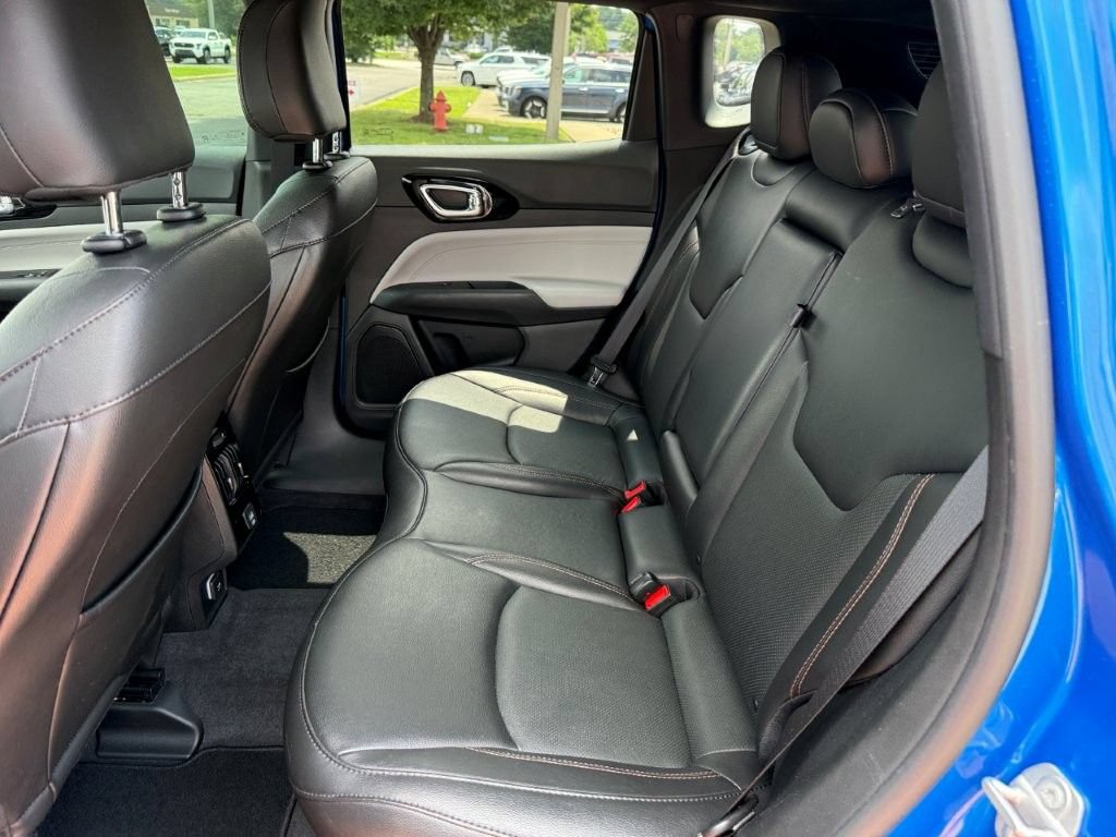 Used 2023 Jeep Compass Limited AWD/4WD image 16
