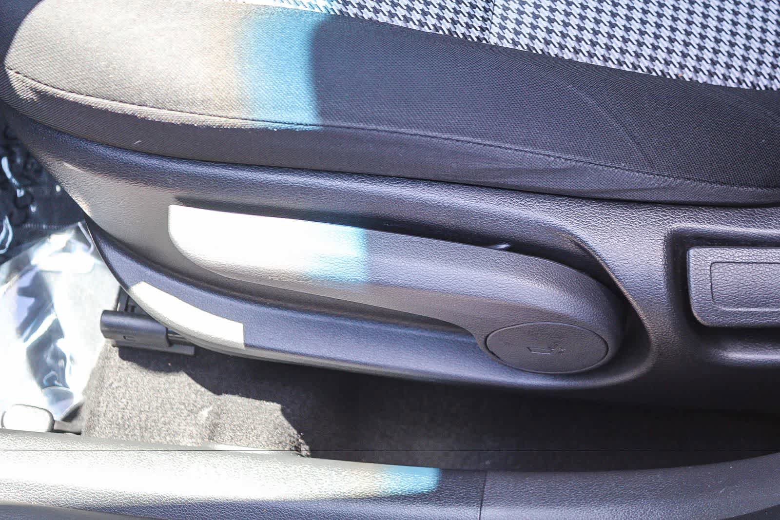 Certified 2021 Hyundai Kona SEL FWD image 27