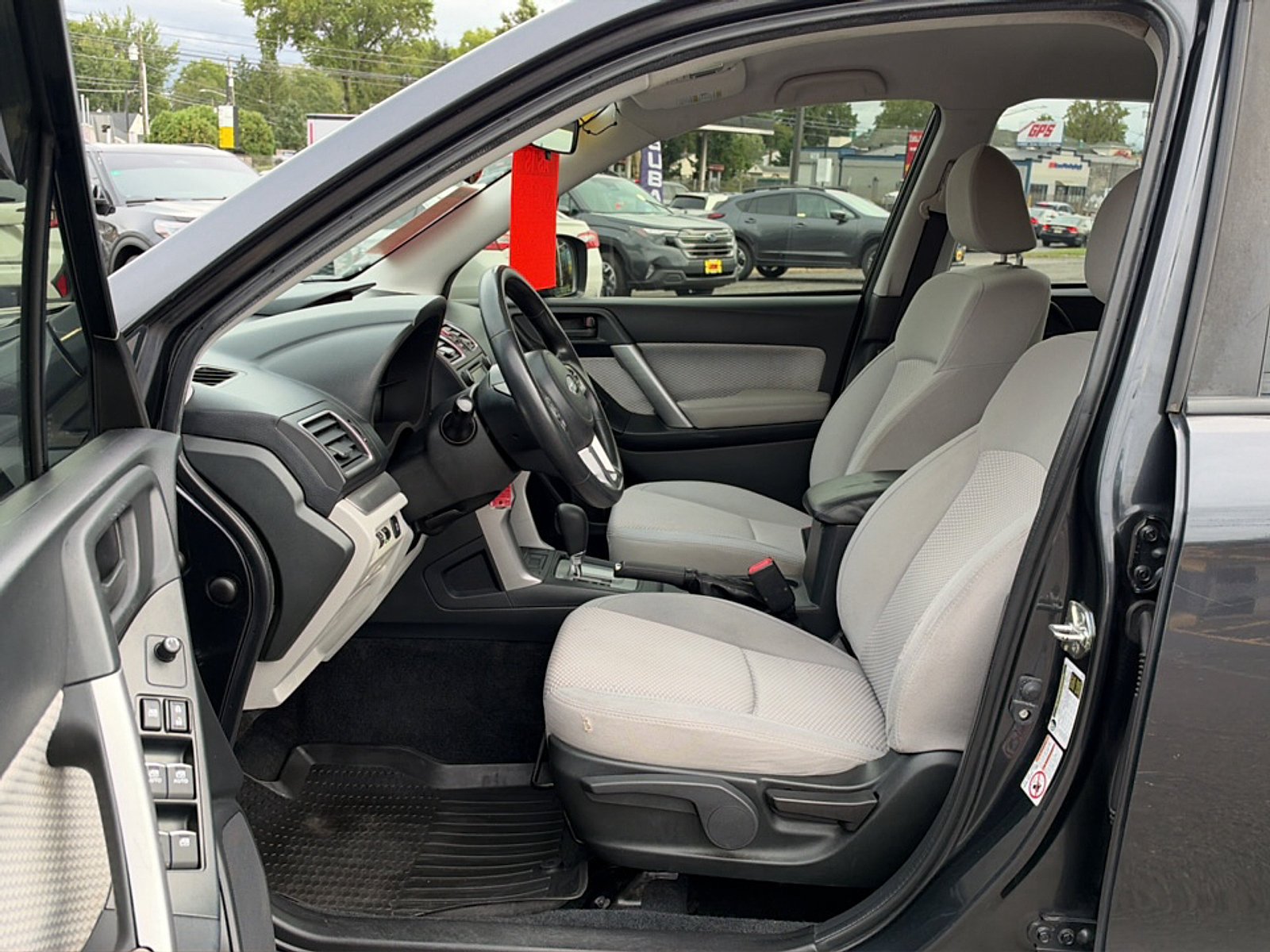 Used 2018 Subaru Forester 2.5i w/ Alloy Wheel Package AWD/4WD image 13