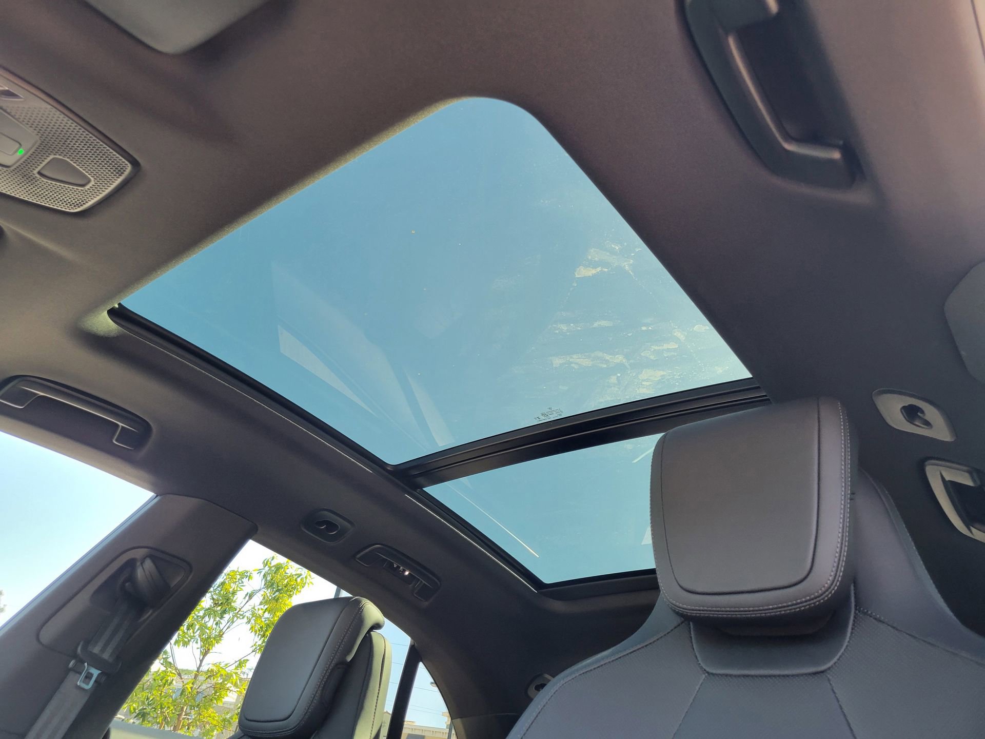 Used 2025 Porsche Macan Electric image 25