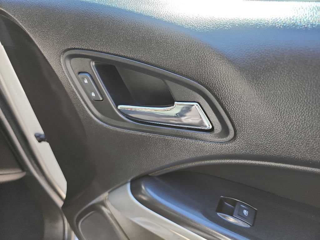 Used 2017 Chevrolet Colorado LT RWD image 40