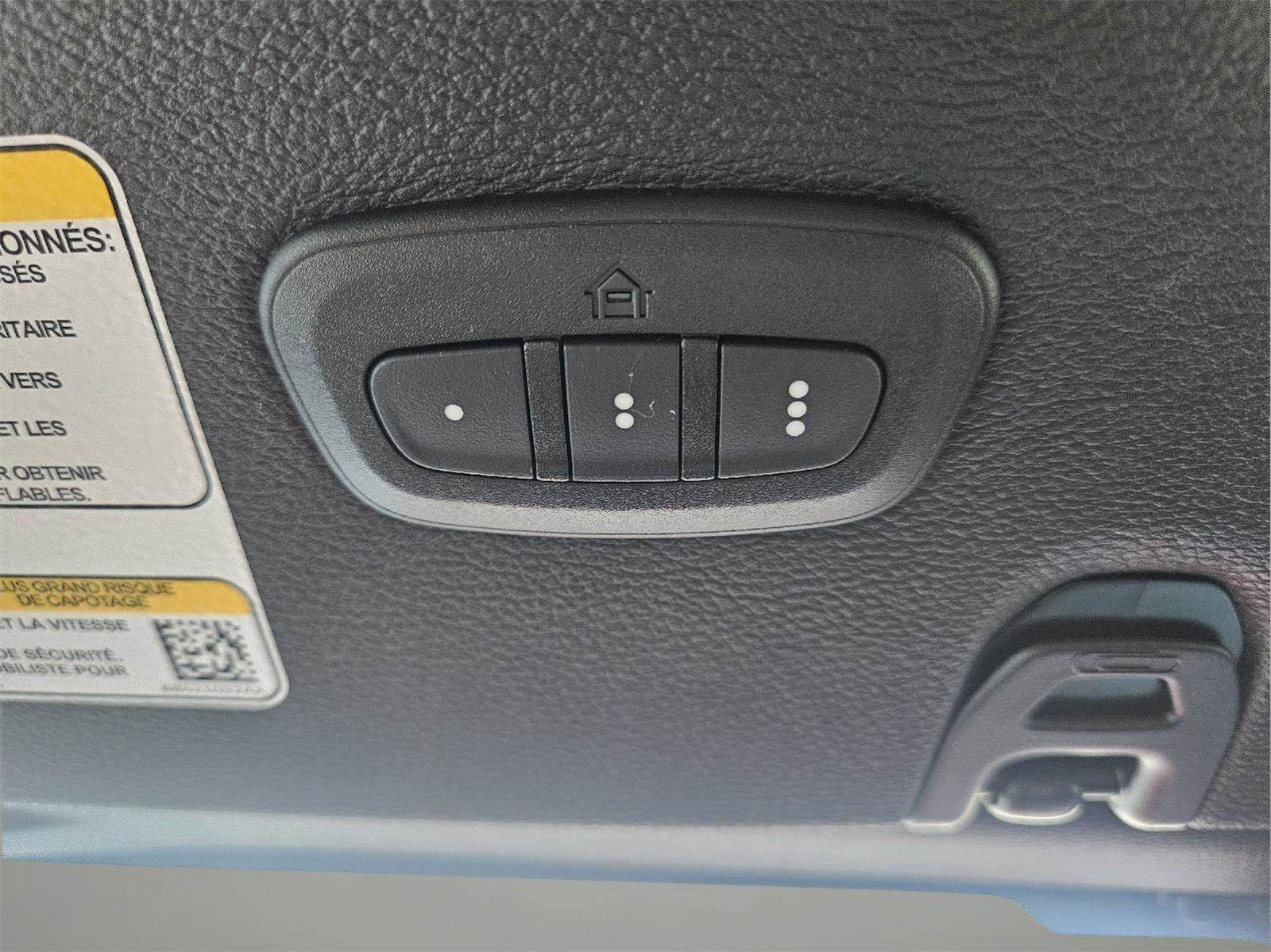 Used 2025 Jeep Wrangler Willys image 22