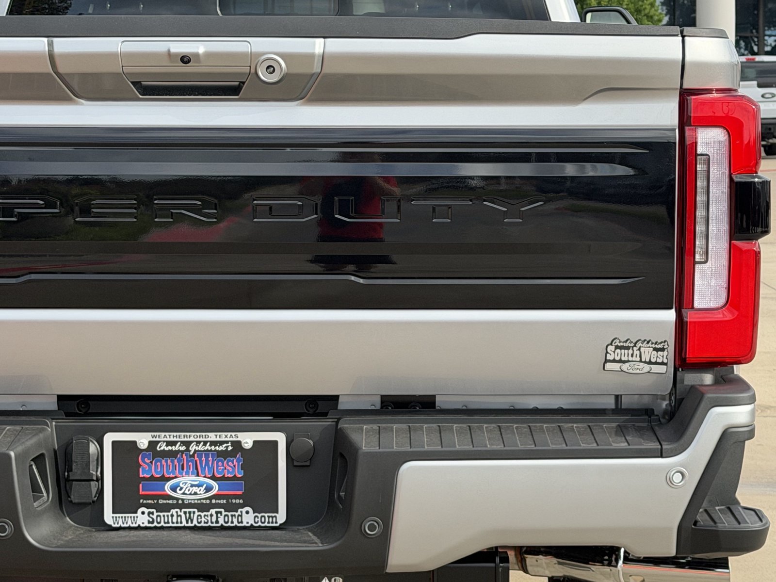 New 2027 Ford F350 Platinum w/ FX4 Off-Road Package AWD/4WD image 6