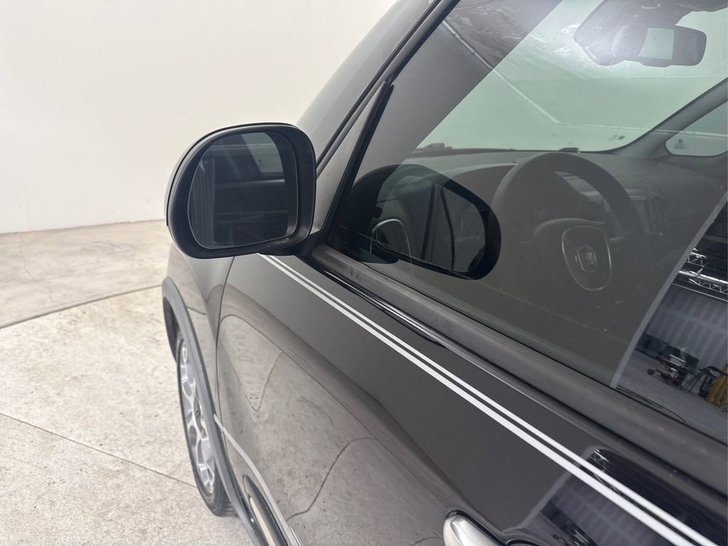 Used 2014 FIAT 500L Trekking w/ Popular Equipment Group image 20