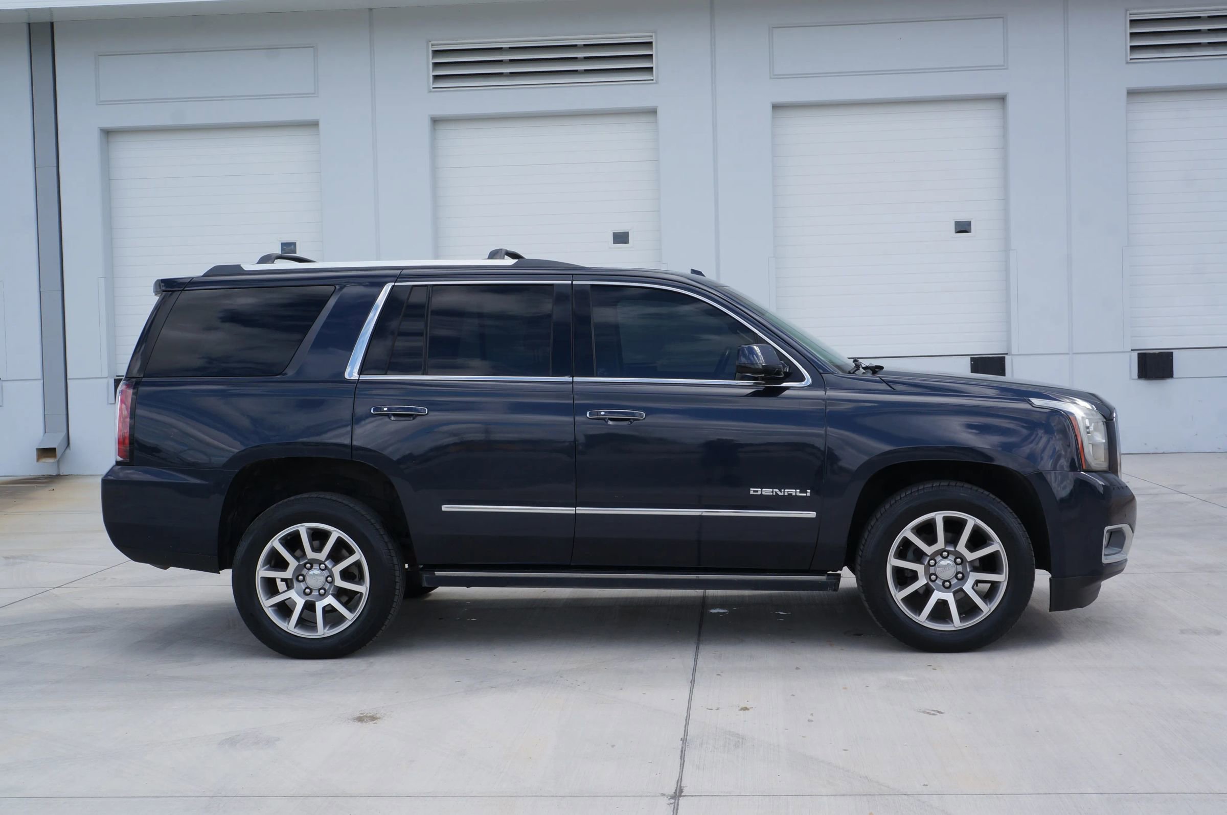 Used 2017 GMC Yukon Denali w/ Open Road Package image 15