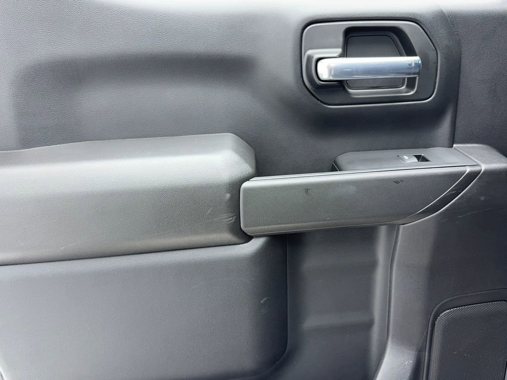 Used 2025 Chevrolet Silverado 1500 Custom image 41
