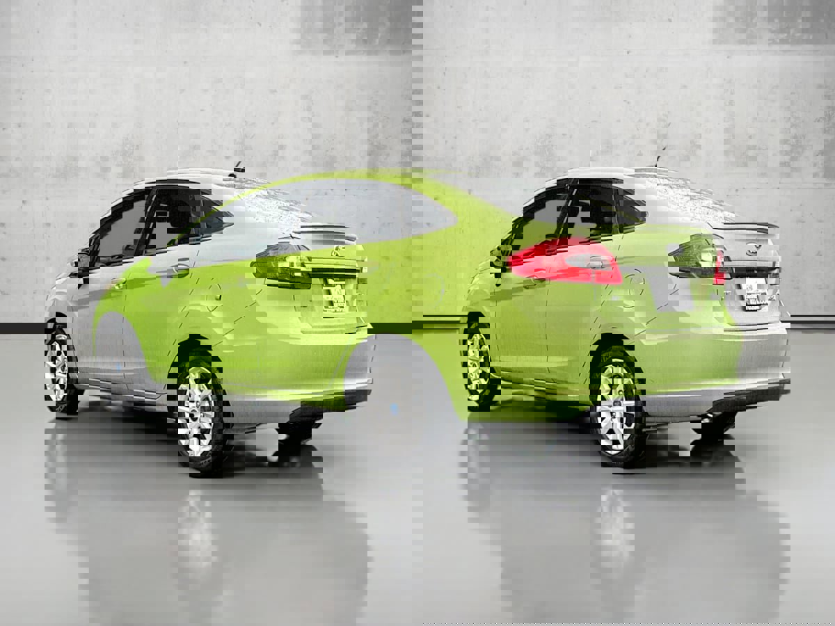 Used 2013 Ford Fiesta SE image 5