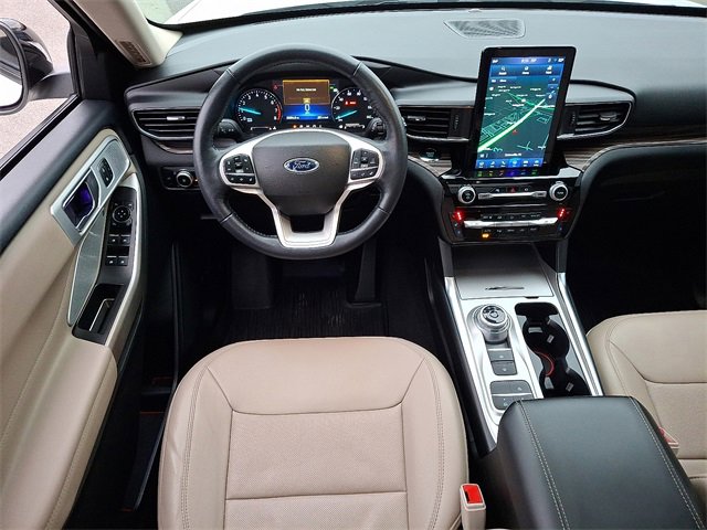 Used 2022 Ford Explorer Limited w/ Limited Technology Package image 11