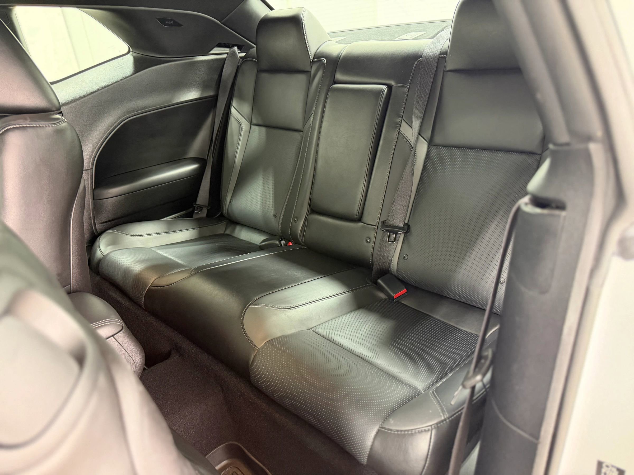 Used 2019 Dodge Challenger SXT w/ Plus Package RWD image 31