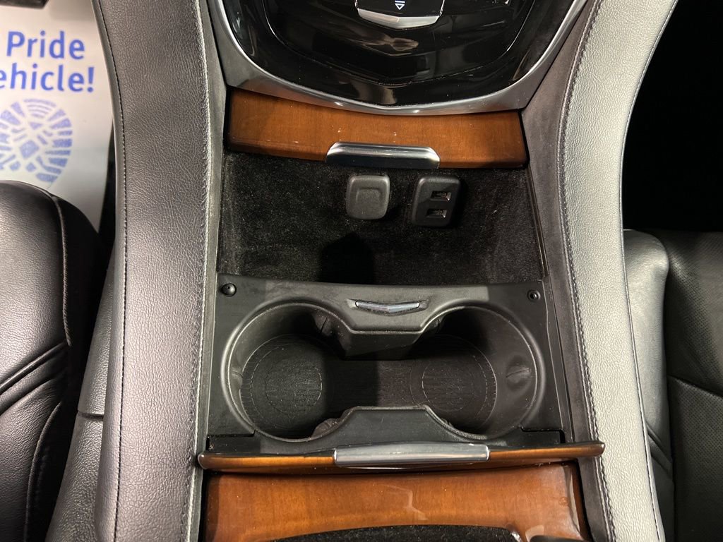 Used 2017 Cadillac Escalade Premium Luxury AWD/4WD image 16