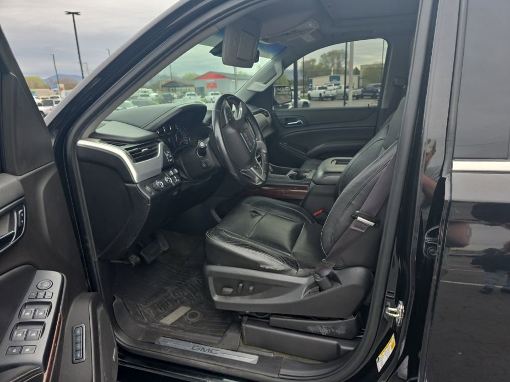 Used 2015 GMC Yukon XL SLT w/ Open Road Package image 8