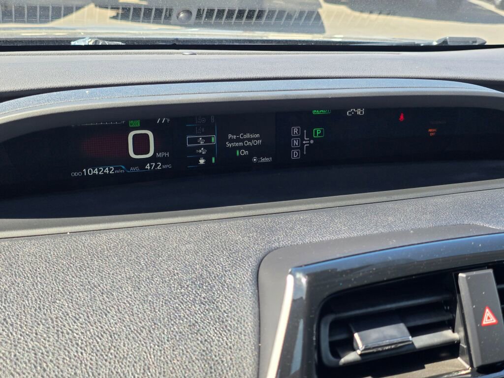 Used 2017 Toyota Prius Three Touring FWD image 28