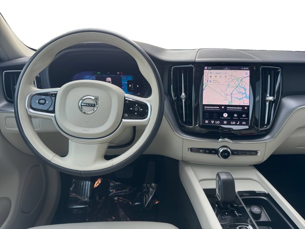 Certified 2023 Volvo XC60 B5 Core w/ Climate Package AWD/4WD image 25