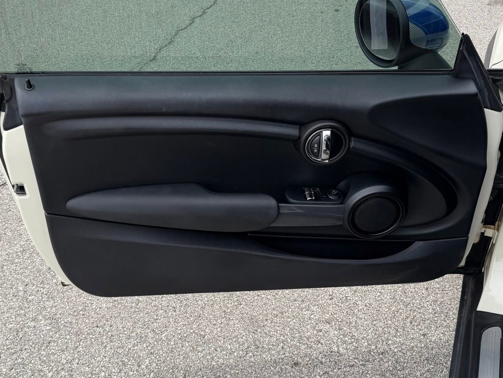Used 2014 MINI Cooper 2-Door Hardtop FWD image 10