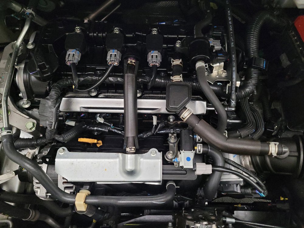 Used 2024 Nissan Versa SR w/ Trunk Package FWD image 30