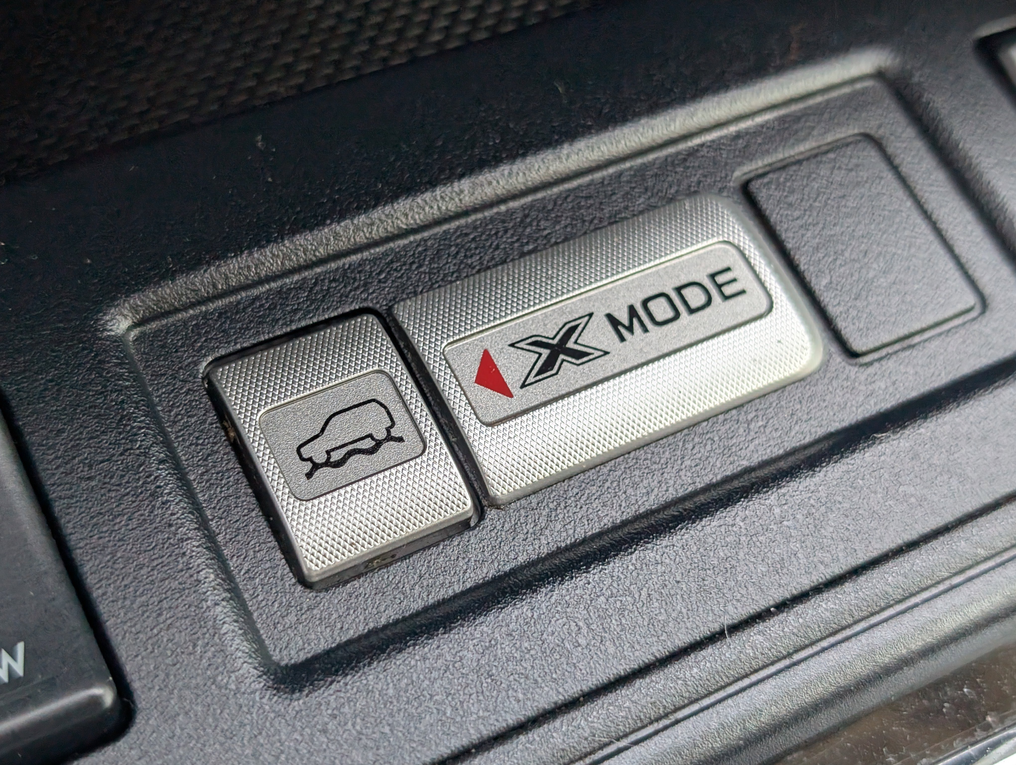 Used 2015 Subaru Forester 2.5i Touring w/ Eyesight & Navigation System image 24