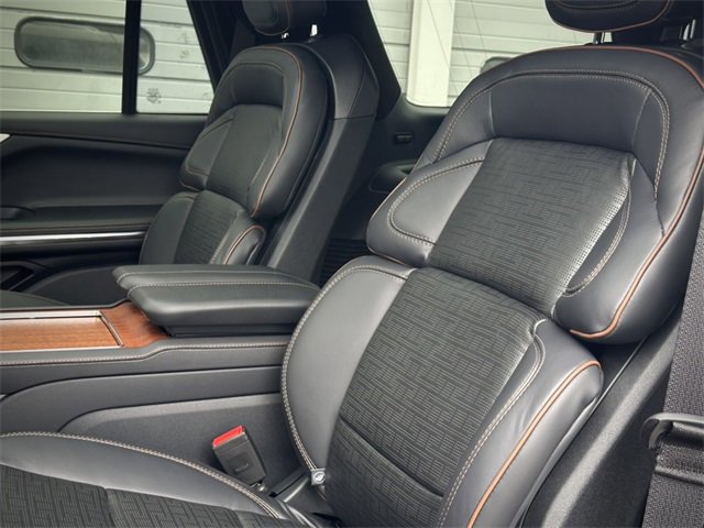 New 2025 Lincoln Navigator Black Label image 34