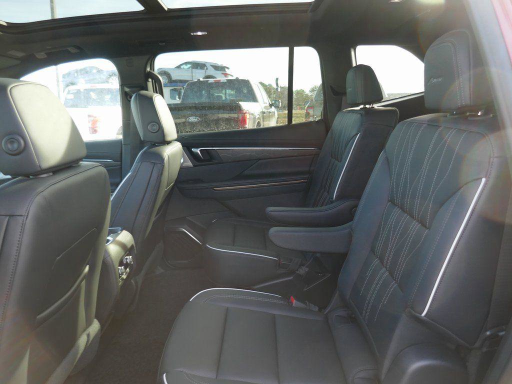 New 2026 Buick Enclave Avenir w/ Super Cruise Package image 11
