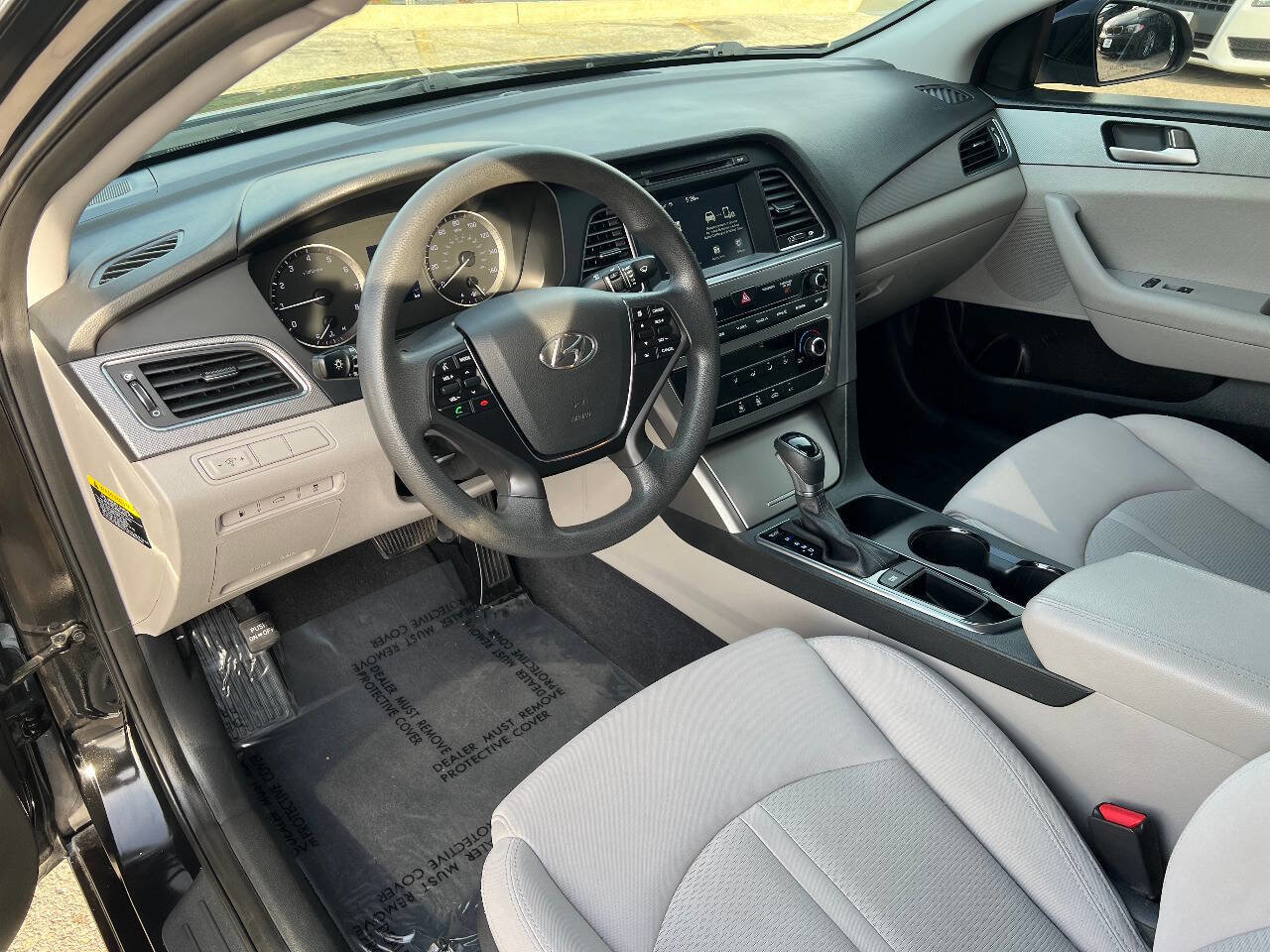 Used 2017 Hyundai Sonata ECO image 16