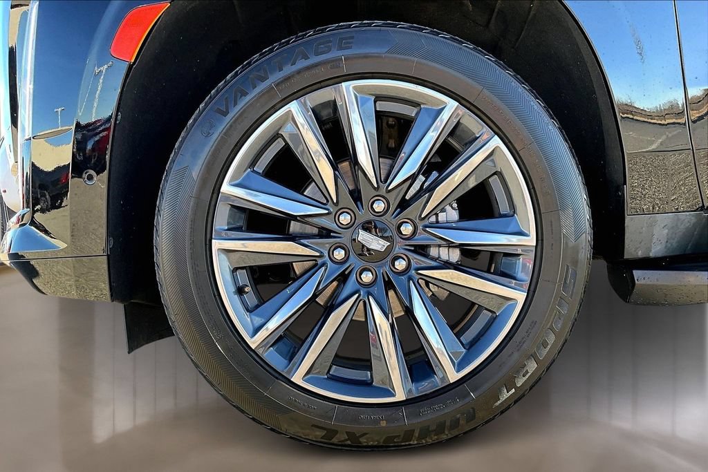 Used 2023 Cadillac Escalade ESV Sport AWD/4WD image 8