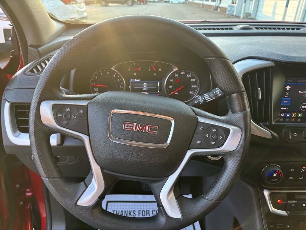 Used 2024 GMC Terrain SLE w/ Driver Convenience Package image 18