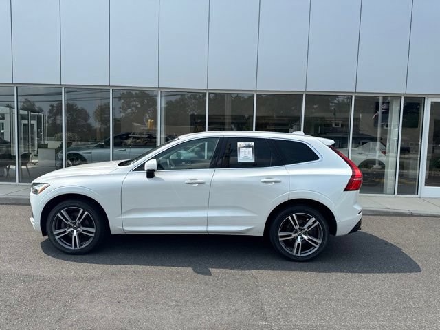 Used 2021 Volvo XC60 T5 Momentum w/ Climate Package AWD/4WD image 2